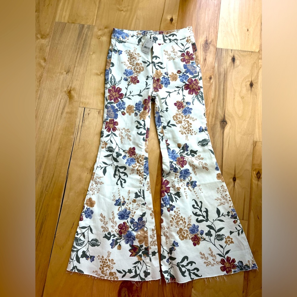 Youthquake Crop Flare Jeans Free People